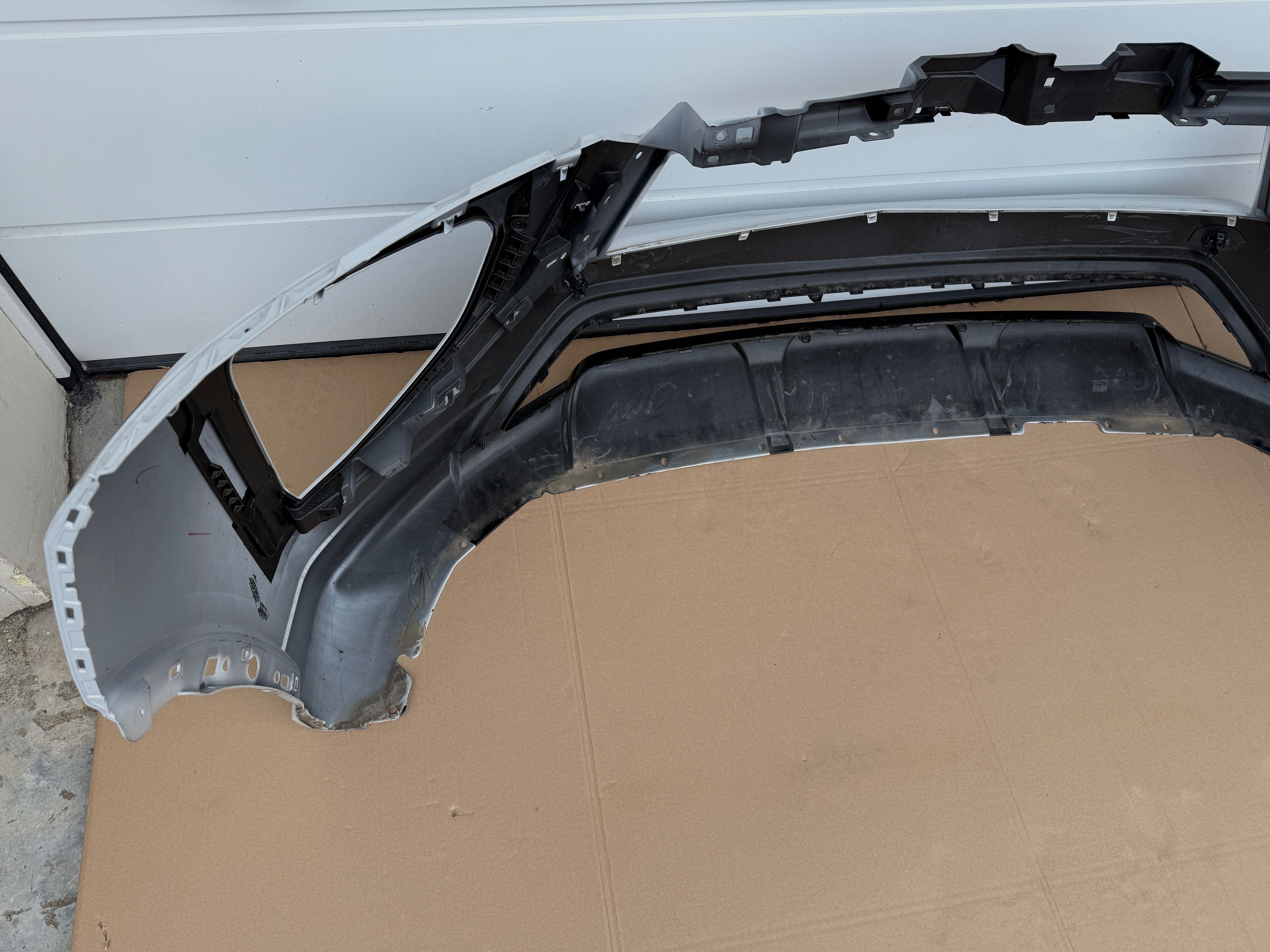 Mitsubishi Eclipse Cross Lift 21- zderzak przedni przód