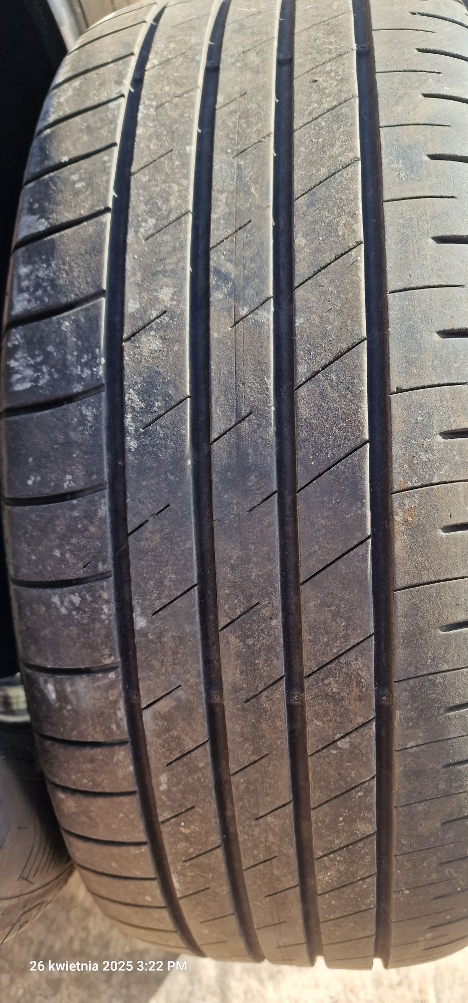 Opony Goodyear efficient 16/60/215