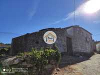 Moradia T2 para Remodelação com Áreas Brutais em Magarelos, Viseu