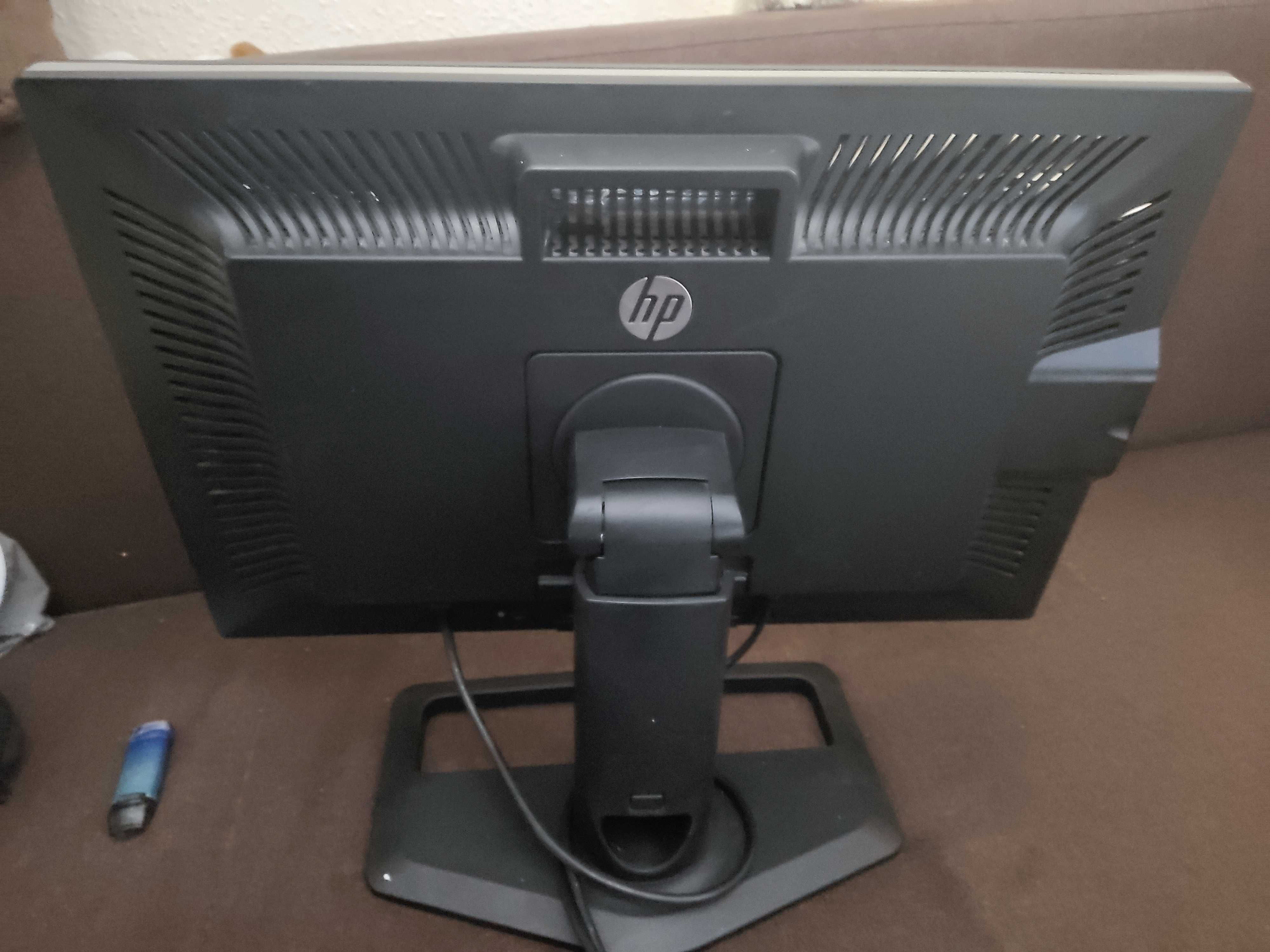 Монітор HP ZR2440W 24" / FHD / LED IPS /16:10