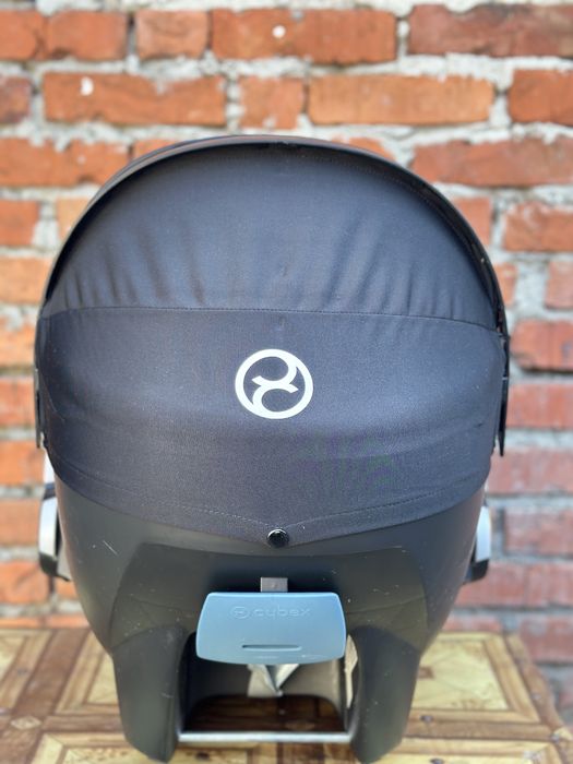 Автокрісло Cybex Aton 2 | Безпека та комфорт вашого немовляти!