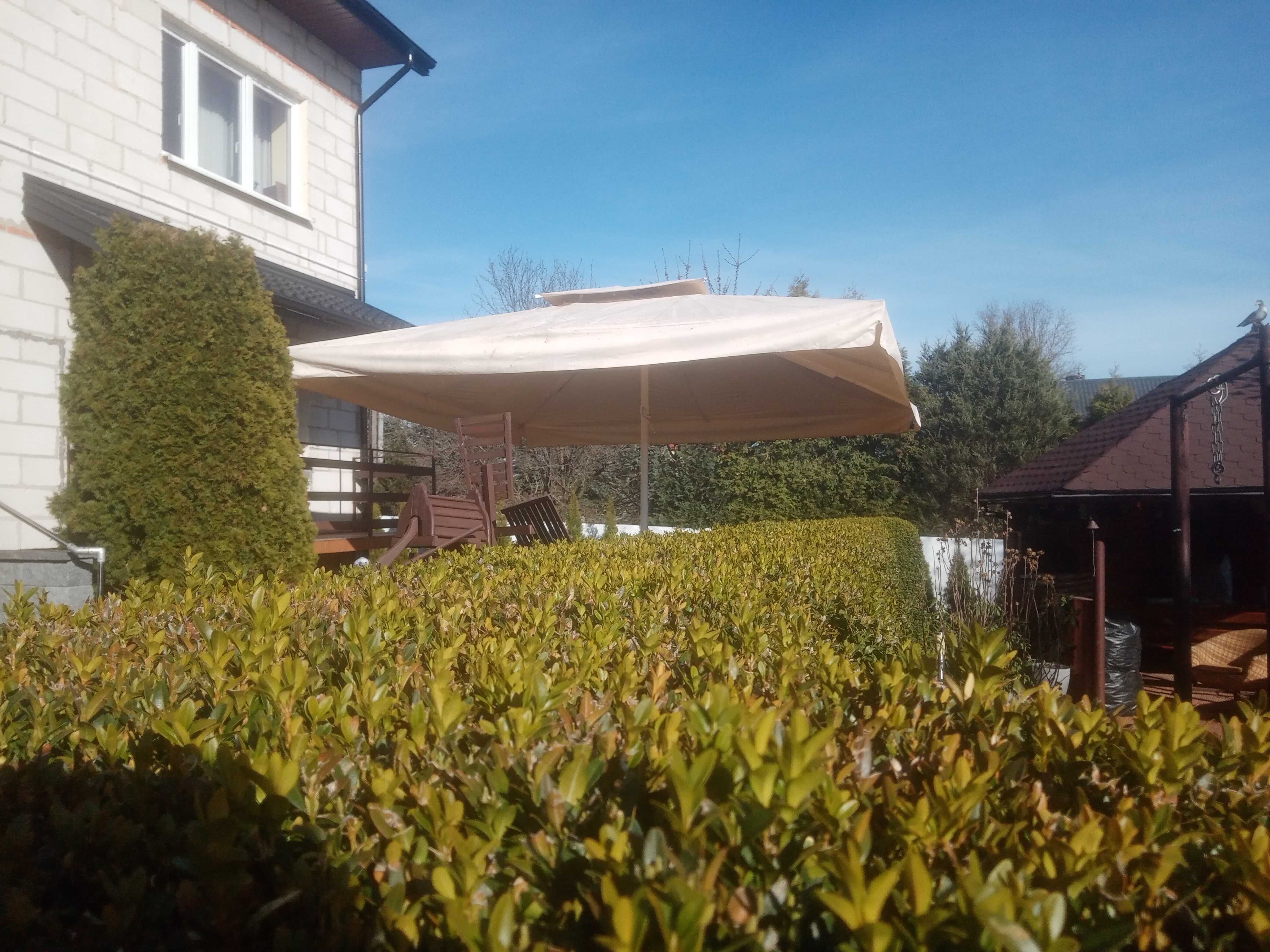 Parasol ogrodowy, restauracyjny o wymiarze 5 x 5 metrów z nierdzewna.