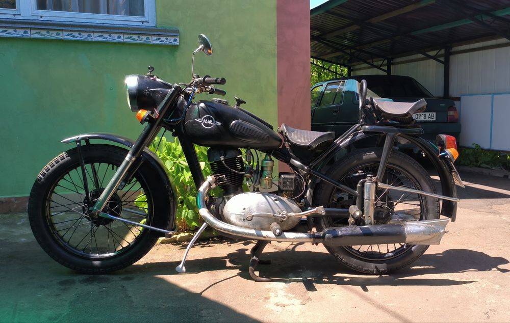 Мотоцикл ИЖ-49 в гарному стані