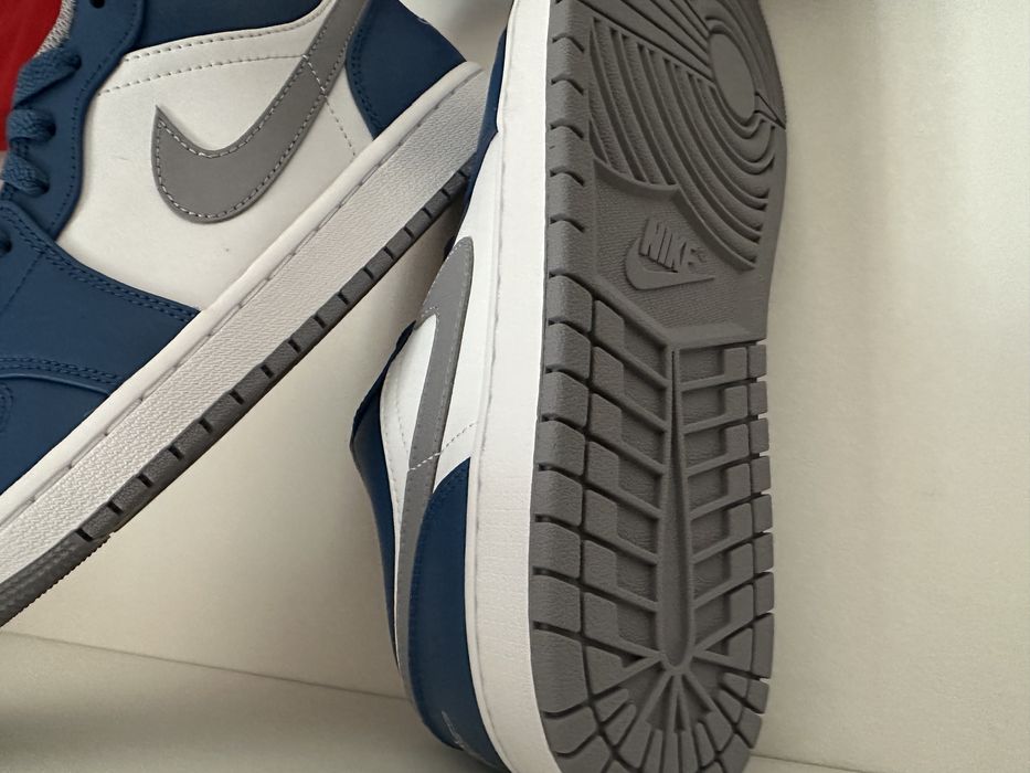 Jordan 1 low true blue