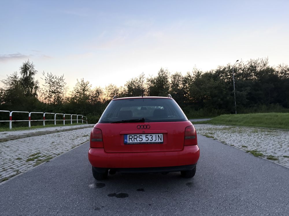 Audi A4 B5 1996r. 1.8 ADR +LPG!