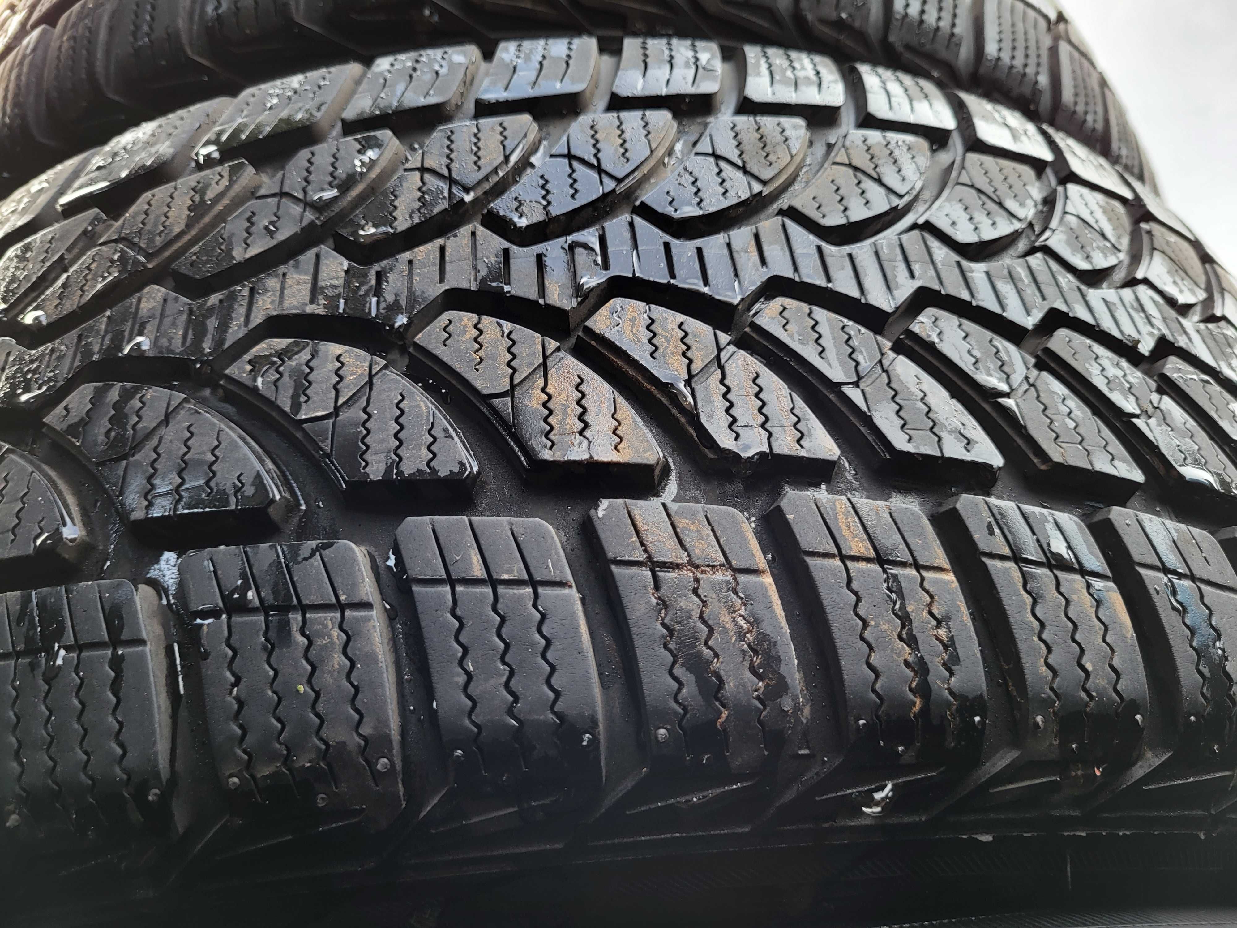 Komplet opon Bridgestone Blizzak LM-32 225/50r17 94H RunFlat