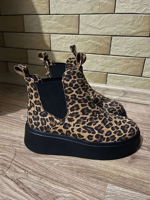 Жіночі черевички