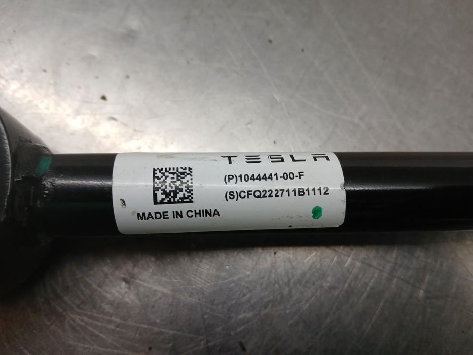 Braço de suspensão trás esquerdo TESLA Model 3 (5YJ3)