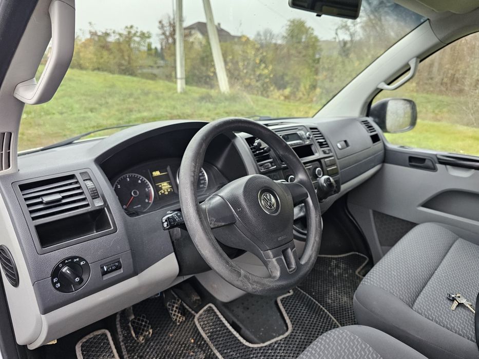 Transporter 2013 long оригінальний пасажир