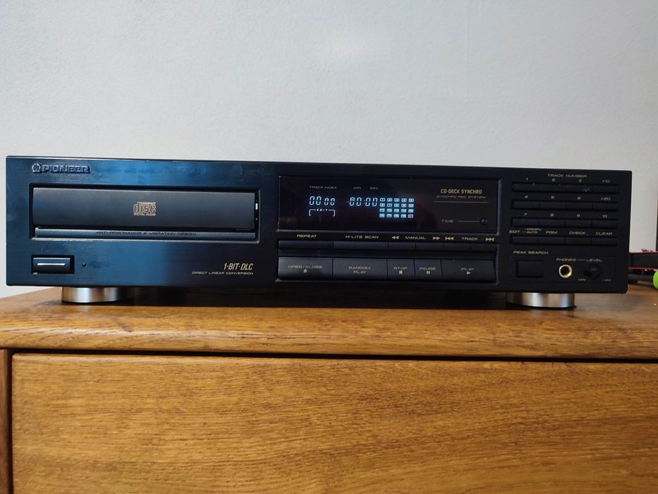 WYPRZEDAŻ! Odtwarzacz CD Pioneer pd 4700, uszkodzony