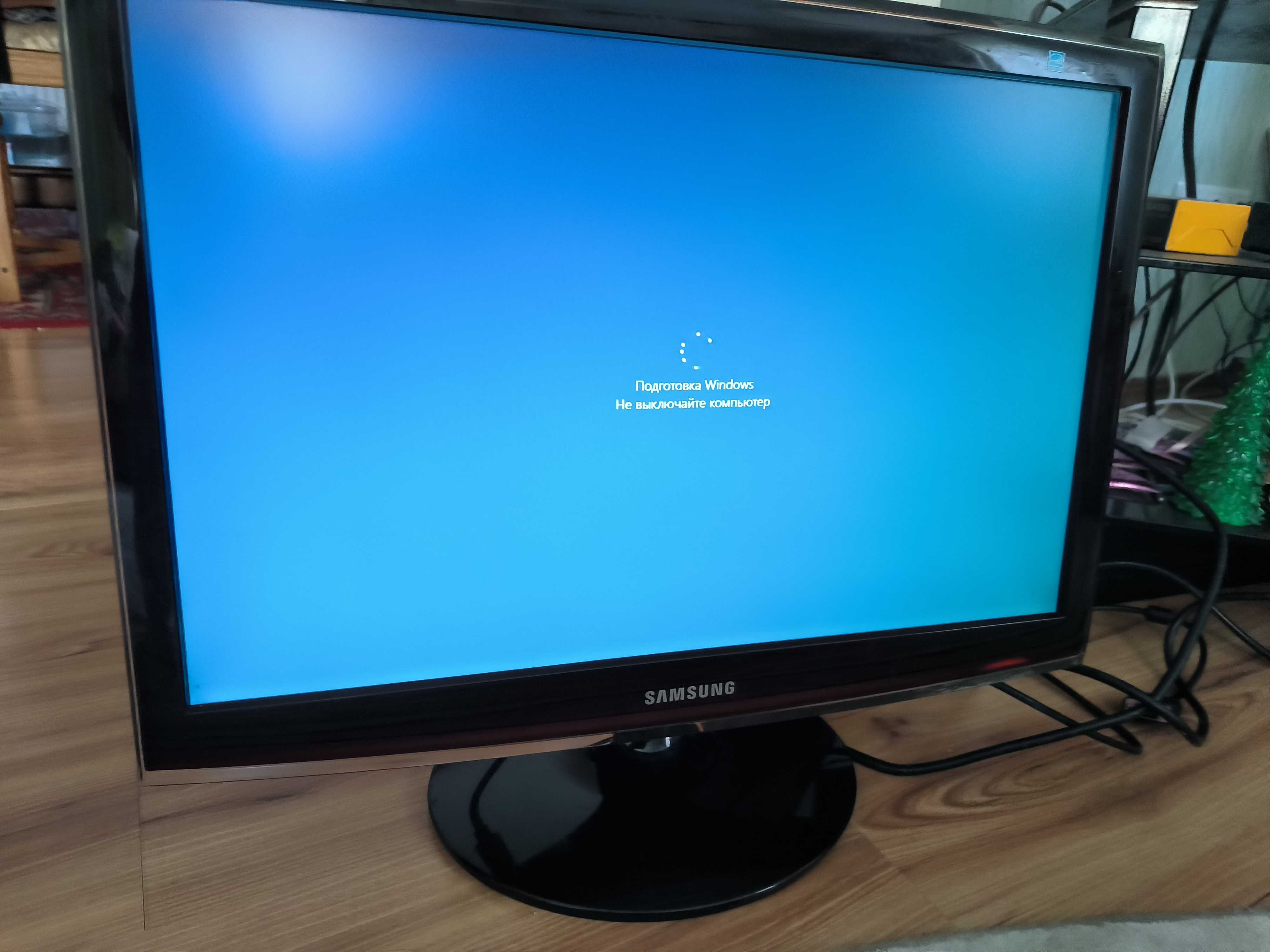 Монитор Samsung T220 , 22дюйма