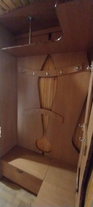 Вішалка (передпокій) з поличками та тумбами