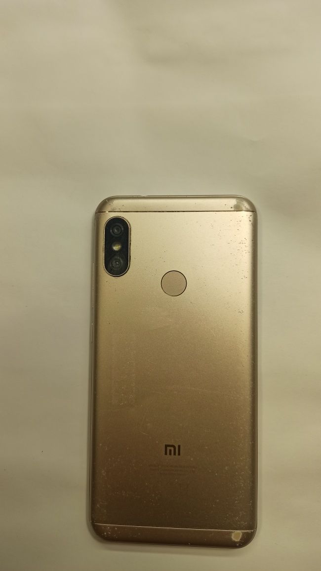 Продам Xiaomi mi a2 lite 4/64