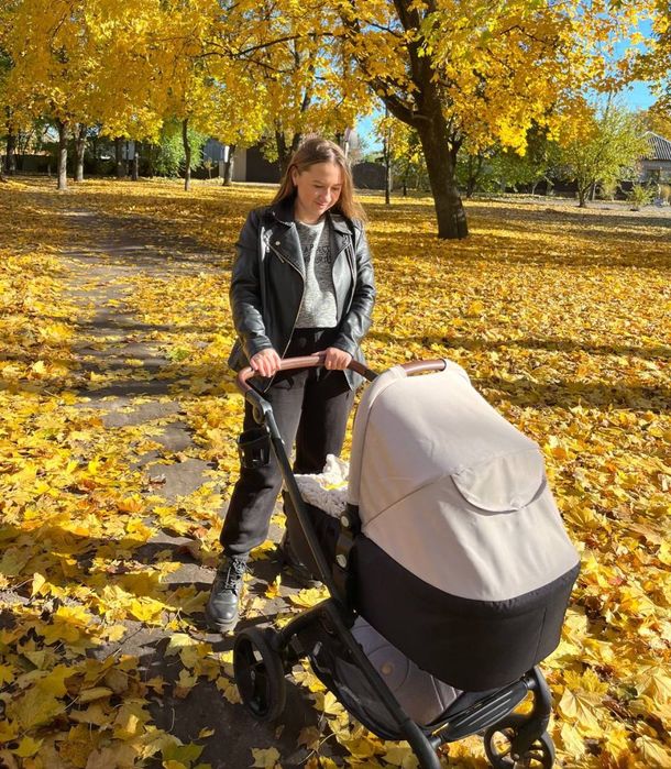 Коляска 2 в 1 українського бренду  luxmom