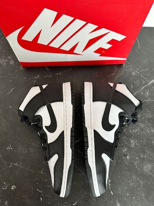 Nike Dunk High Retro “Panda” | 42.5 EU