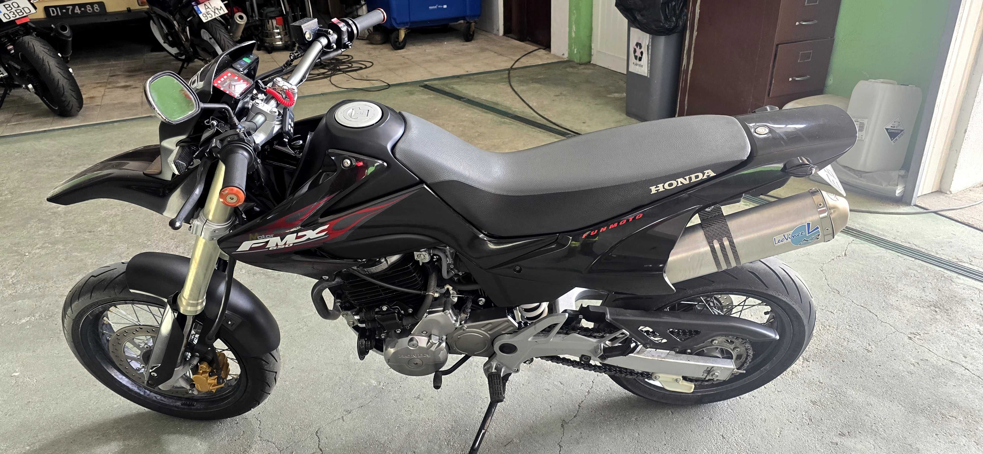 Vendo mota Honda Honda FMX 650