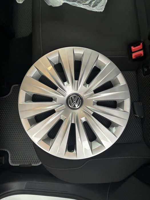 Оригінальний Новий Колпак на колесо VW 15R