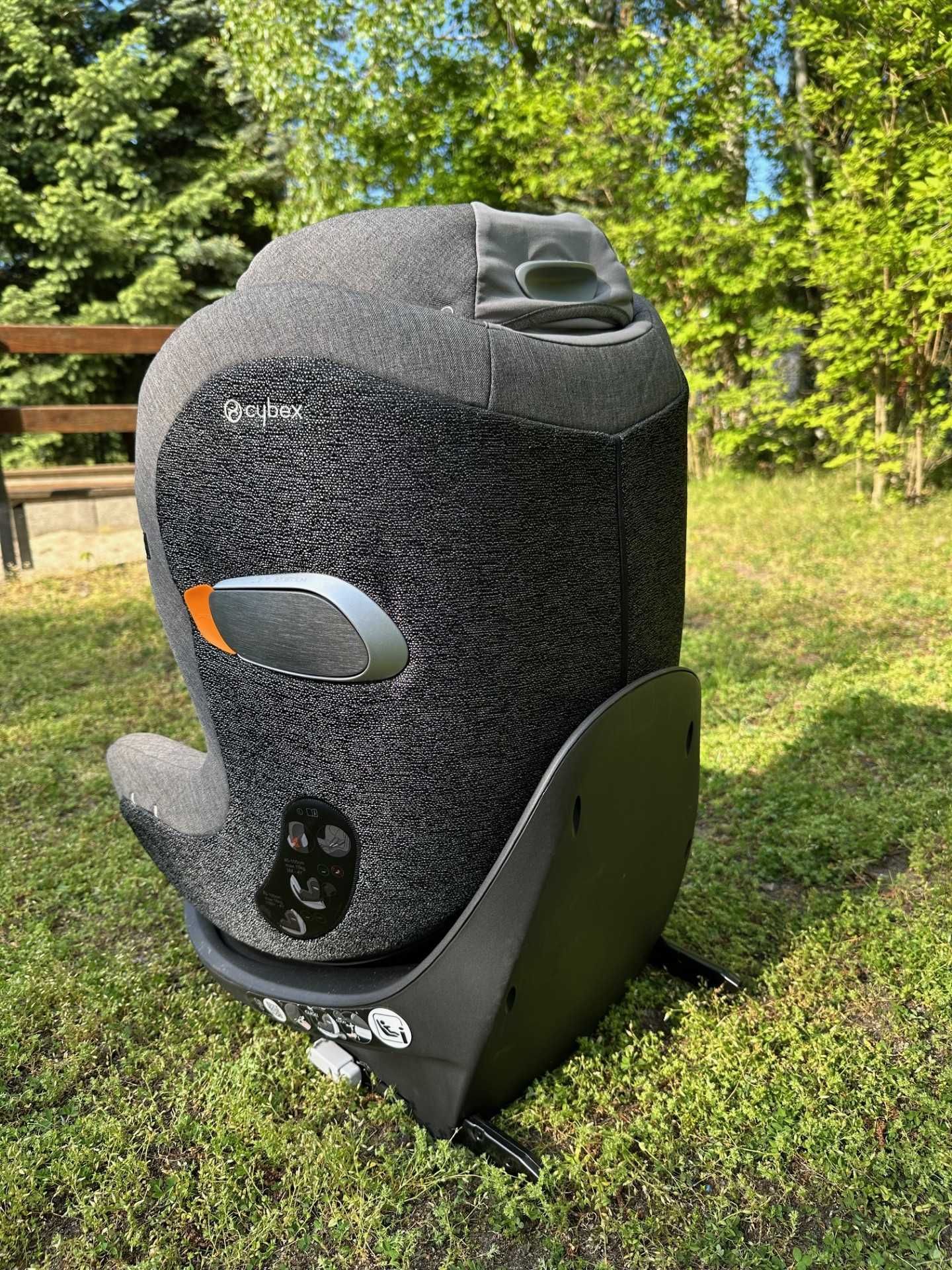 FOTELIK CYBEX SIRONA Zi I-Size Grey (Plus) z bazą obrotową 360