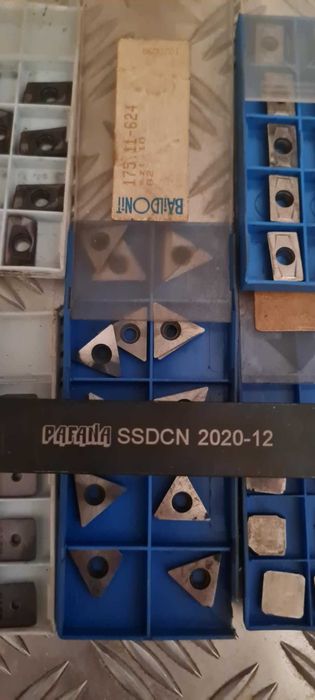 Noże do tokarek Frezy Płytki Tokarskie ZeSTaW Tokarka Frez