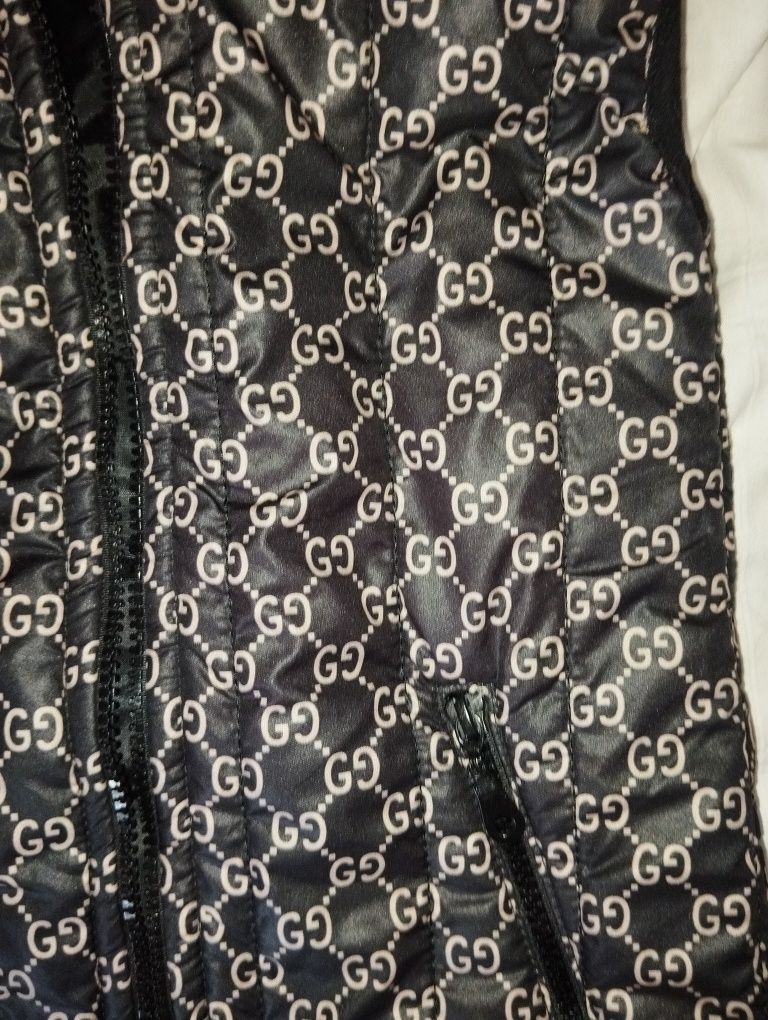 Жилетка Gucci размер 7-8 лет