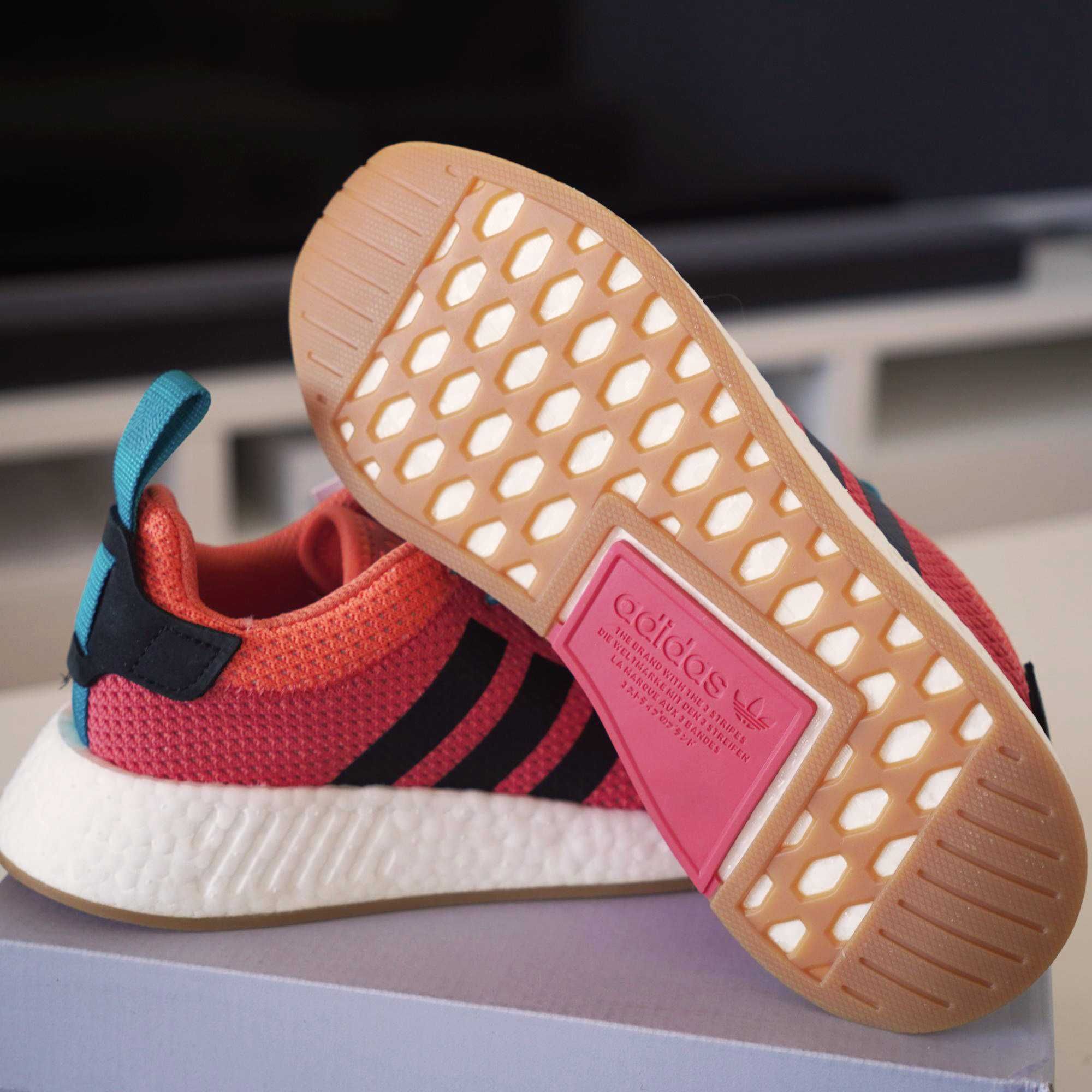 Buty Adidas NMD R2 - czerwone - r. 38 - oryginalne