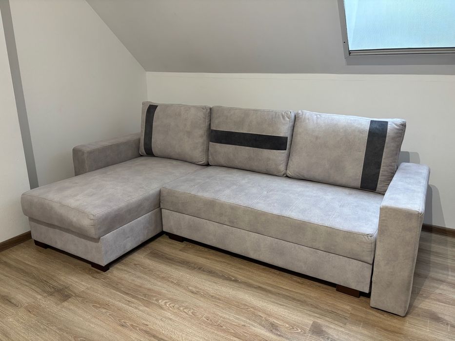 Narożnik/łóżko z dwoma pojemnikami na pościel