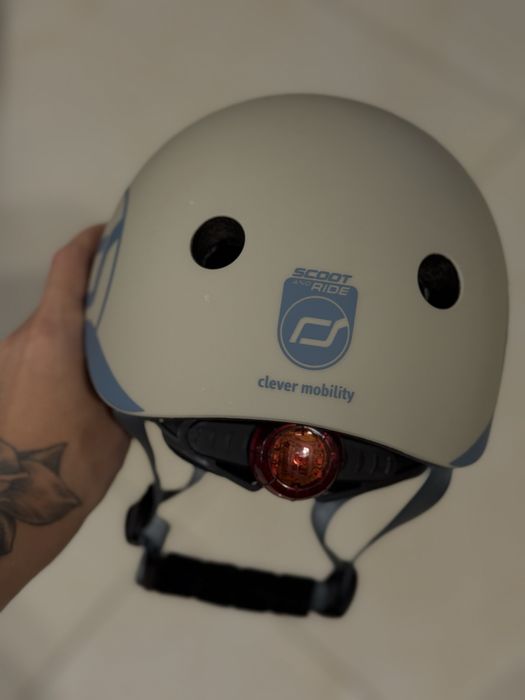 Scoot and Ride шолом