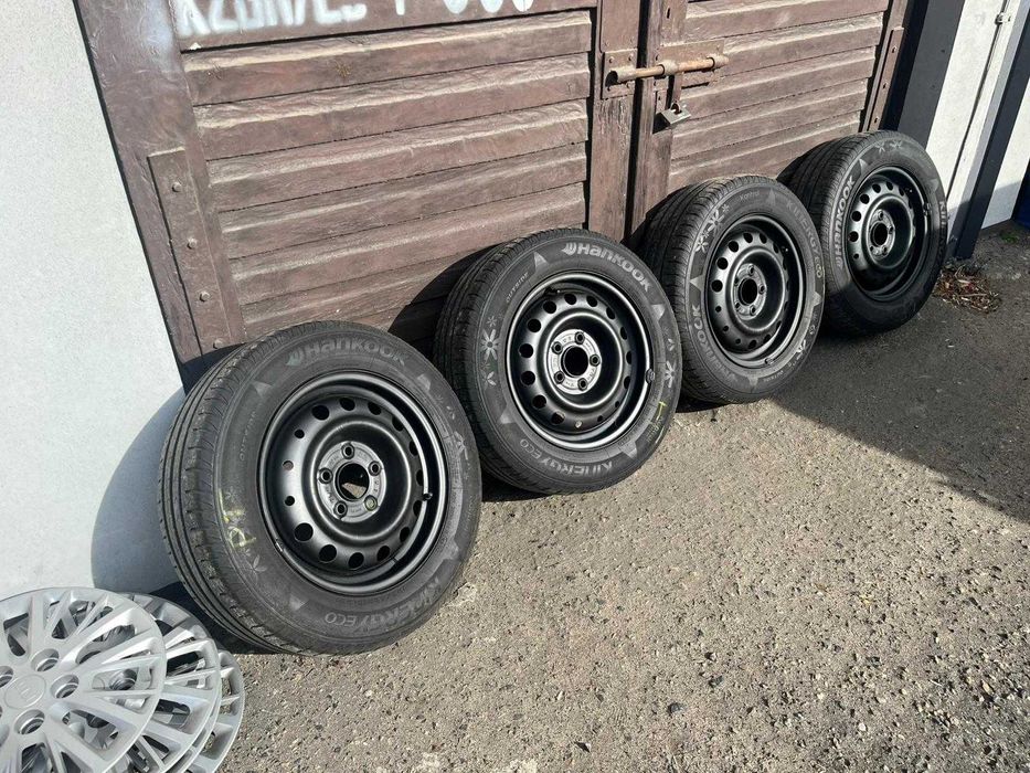 Felgi stalowe 15" 5x114,3 z czujnikami TPMS i oponami