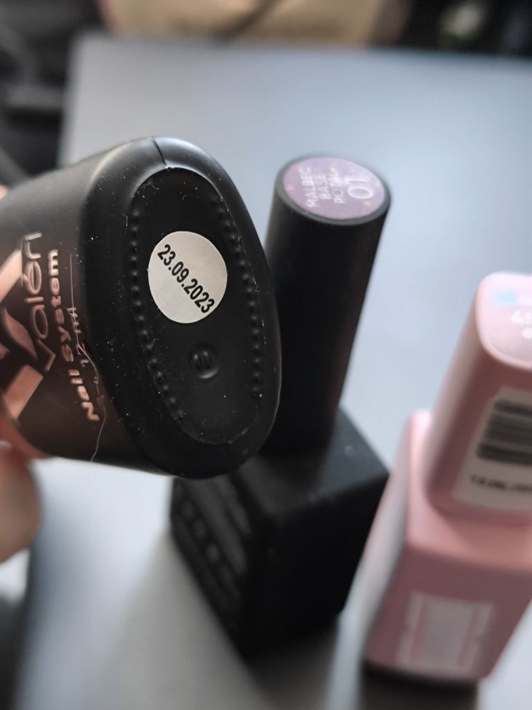 Гель лак , база для ногтей
Гель-лак DNKa Gel Polish 12 мл
№032