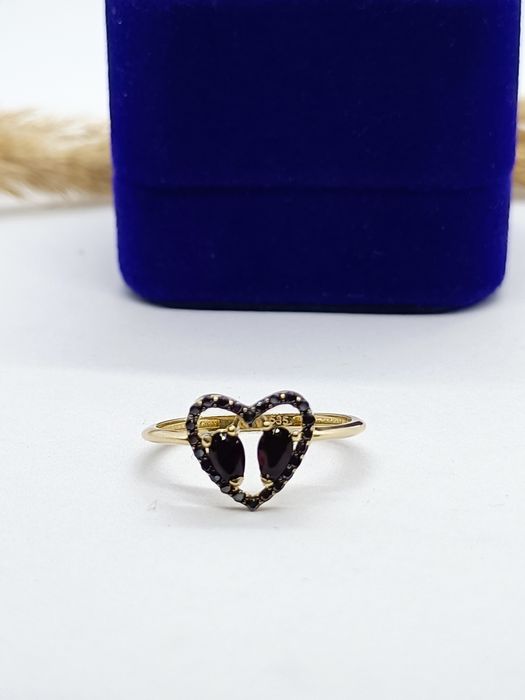 Modny pierścionek serce ze złota, złoto pr 585