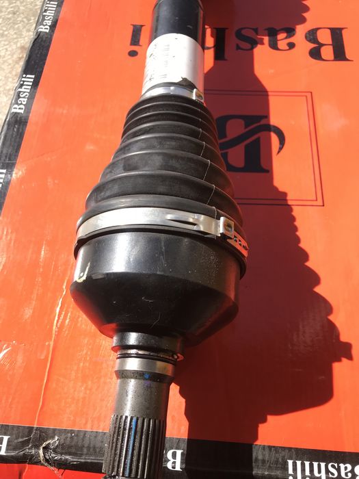 Полуось привод чероки