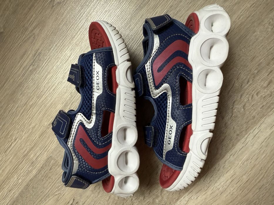 Сандалі, босоніжки Geox 32(21см )