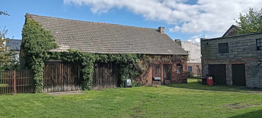 Dom jednorodzinny z dużą działką 1718 m2