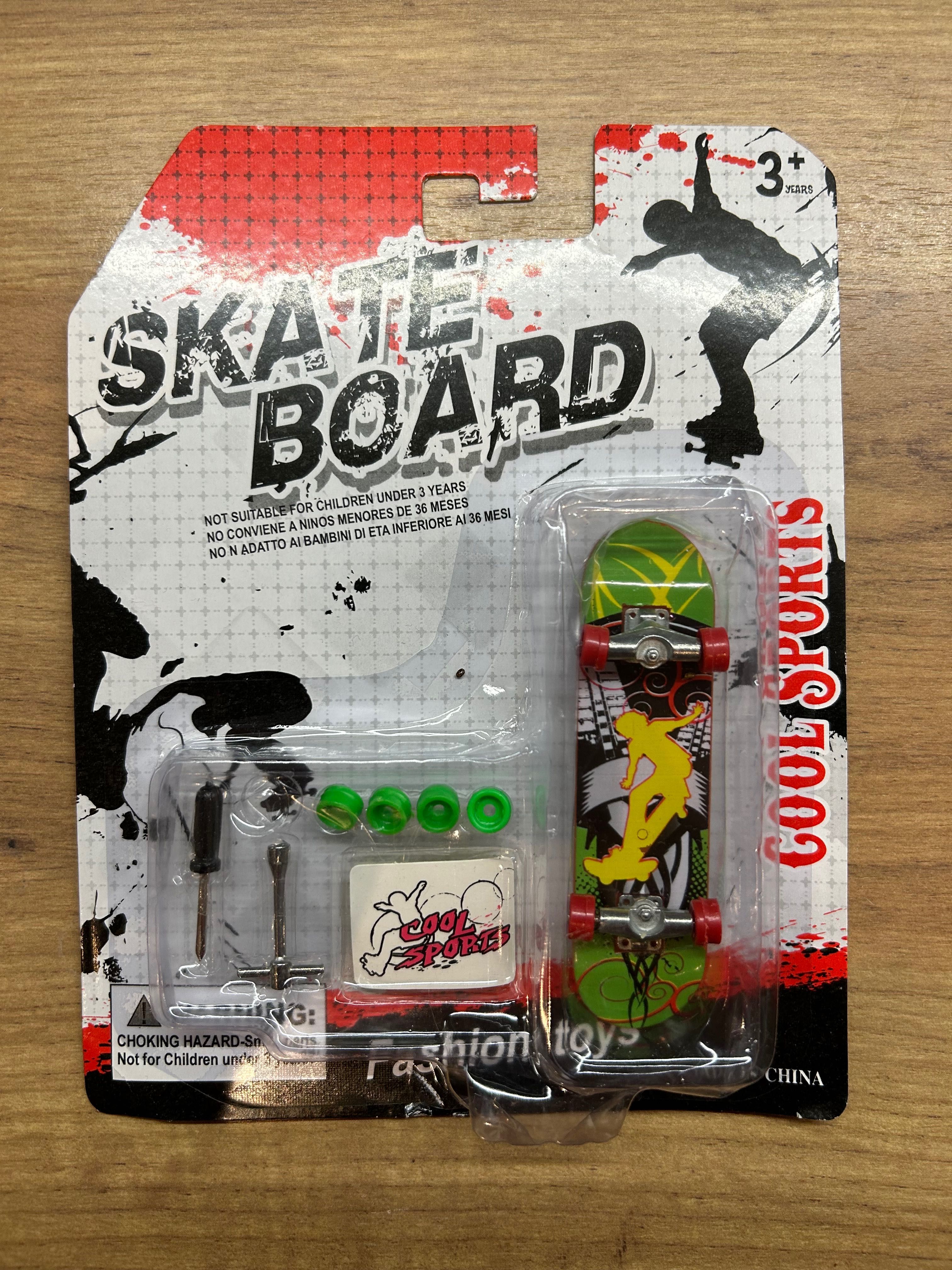 Finger skateboard fun toys