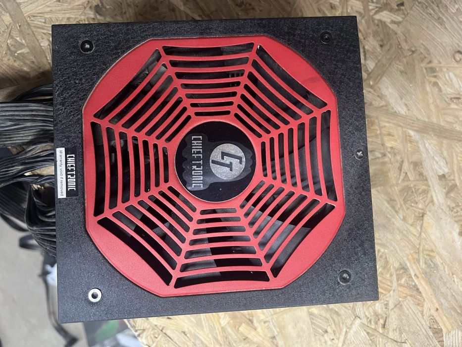 Продам блоки живлення 850-1200ватт Chiftec Superflover
