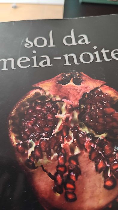 Livro Sol a meia noite Stephanie Meyer