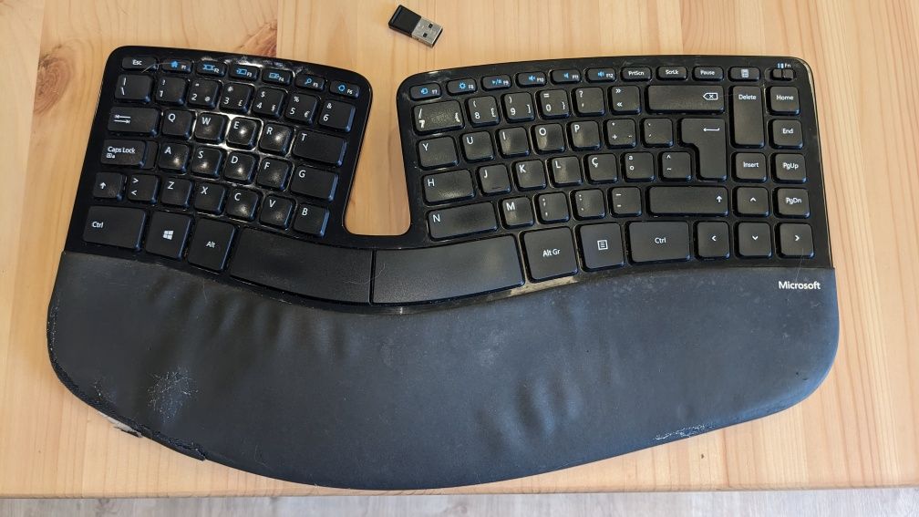 Teclado Microsoft Sculpt