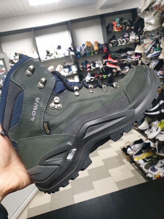Черевики ботинки lowa gore tex