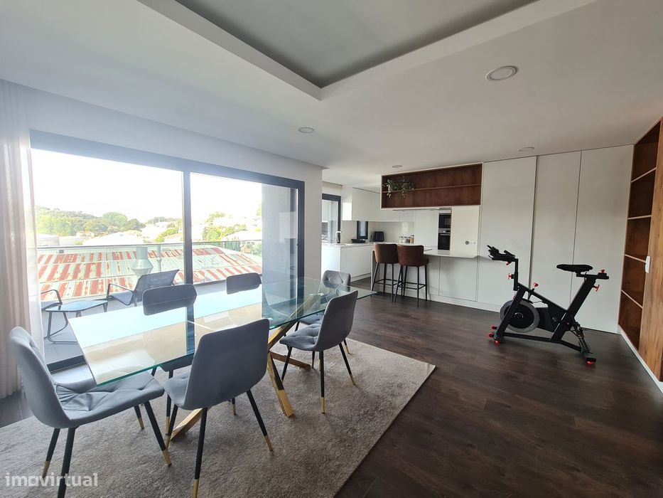 Apartamento T3 de Luxo em Tenões - Braga