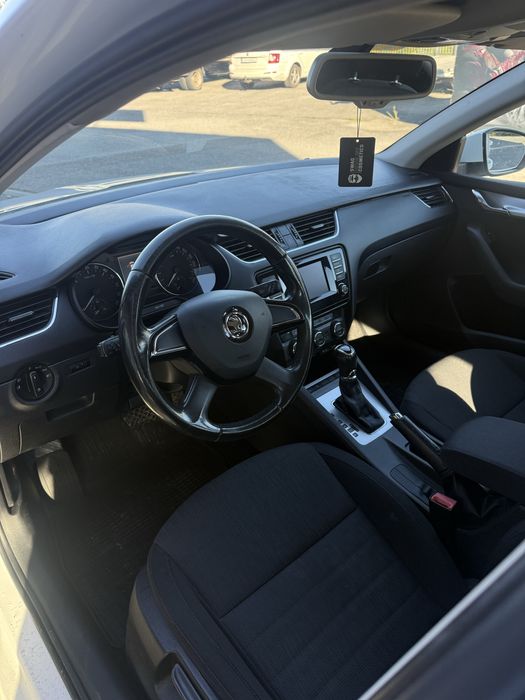 Wynajem Skoda Octavia / Automat / Diesel / Wypożyczalnia