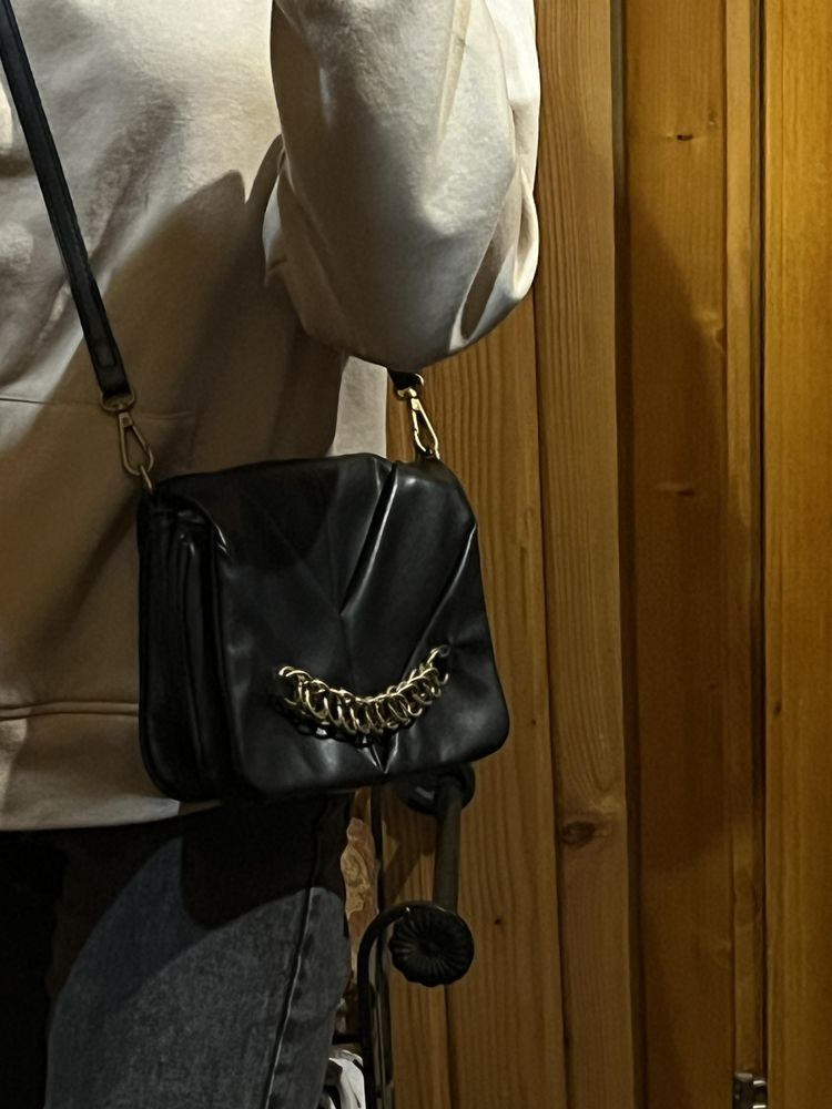 Сумочка stradivarius,insade
