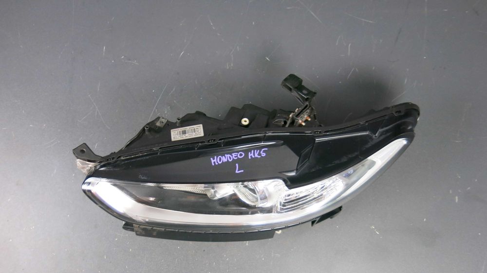 Ford Mondeo MK5 lampa przednia przód lewa