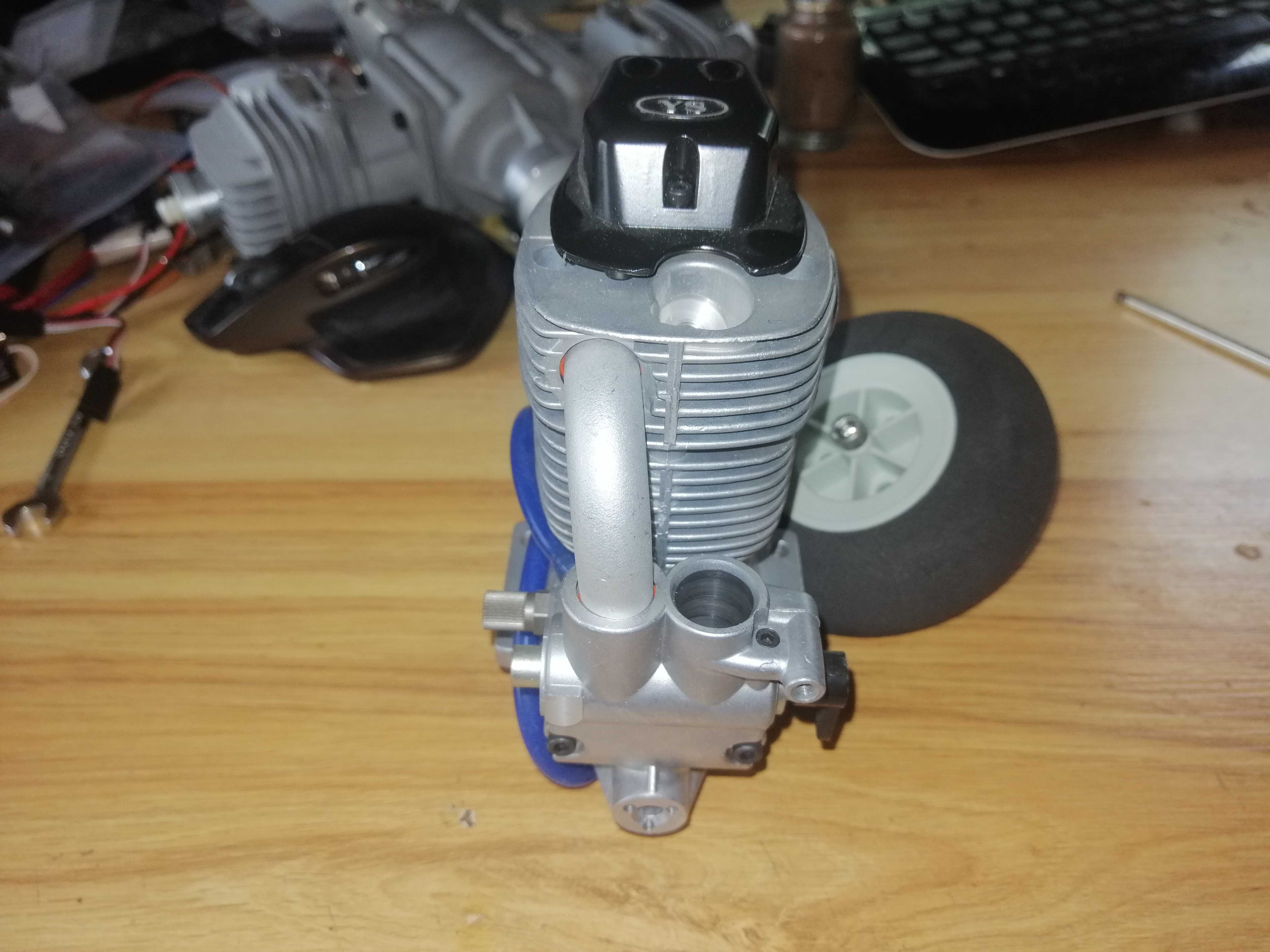 YS Yamada 140 DINGO silnik modelaski rc samolot fabrycznie nowy UNIKAT