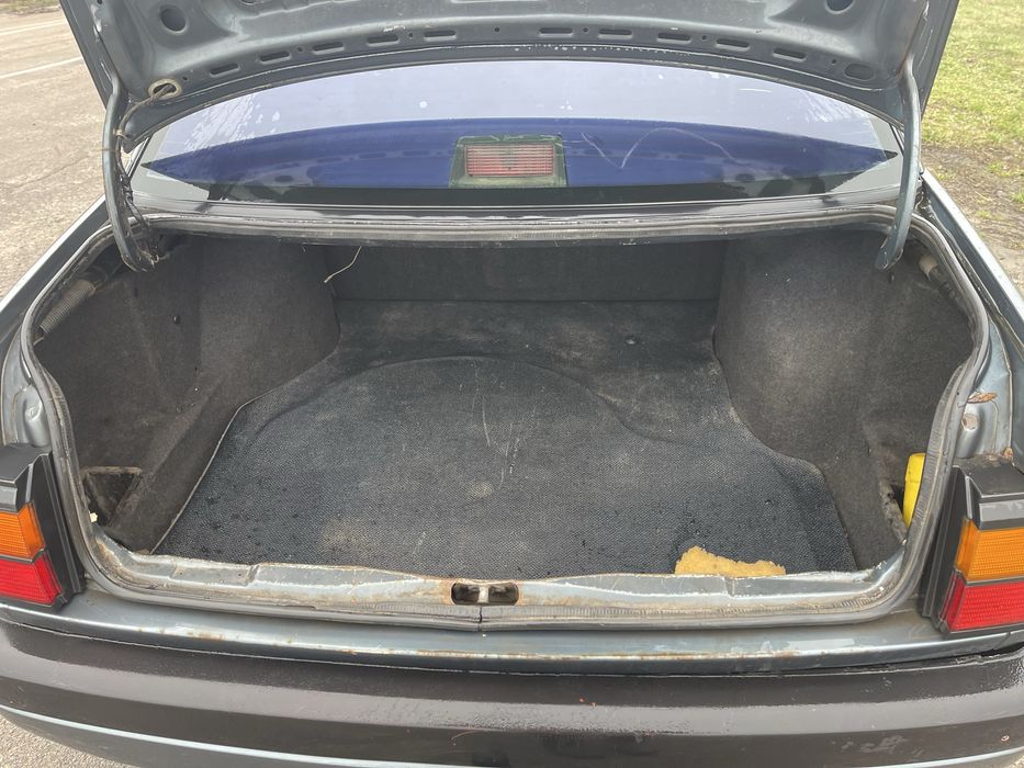 Продам Passat B3 1.8