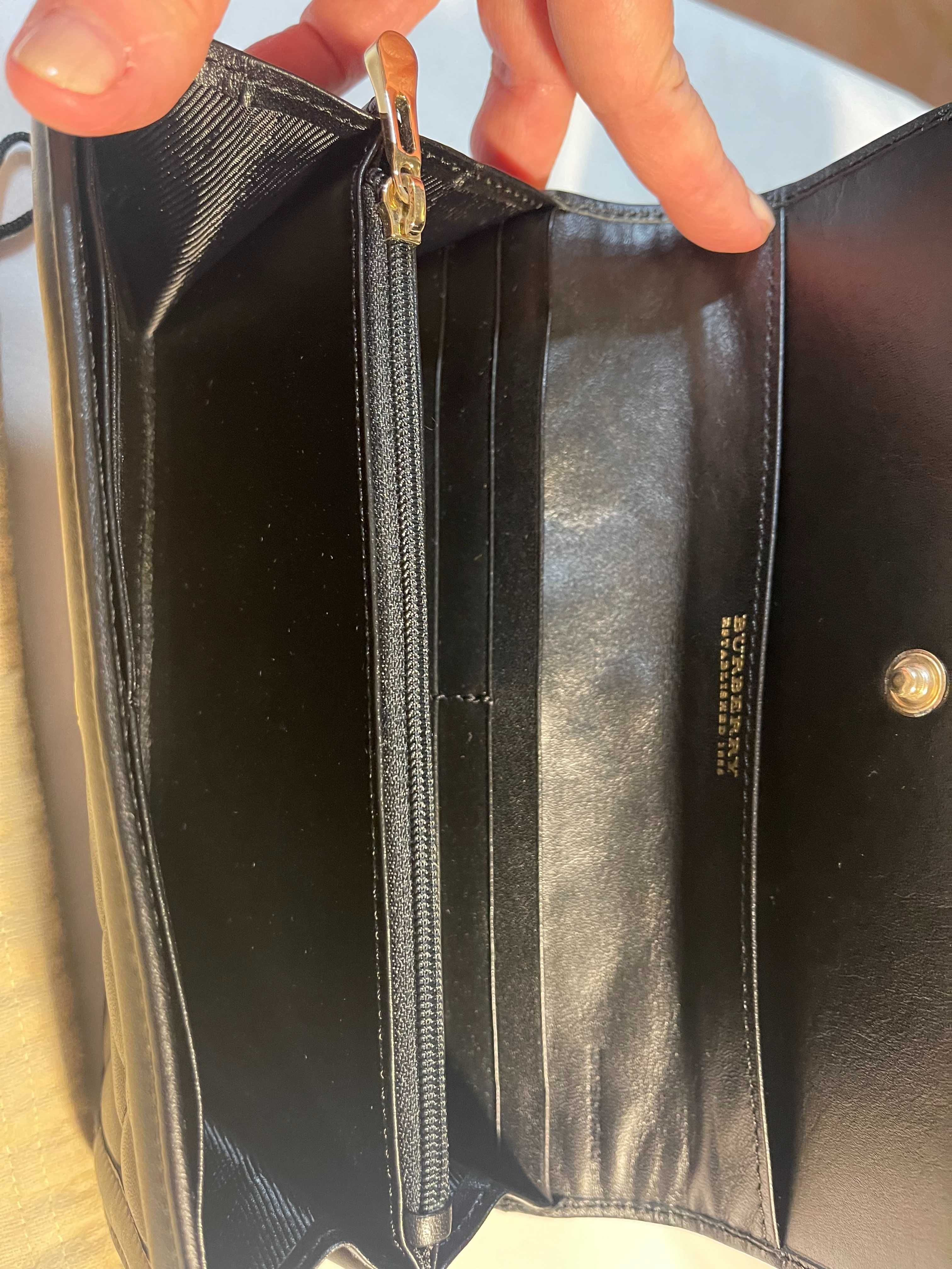Burberry | Carteira em pele verdadeira | cor preta | Nova