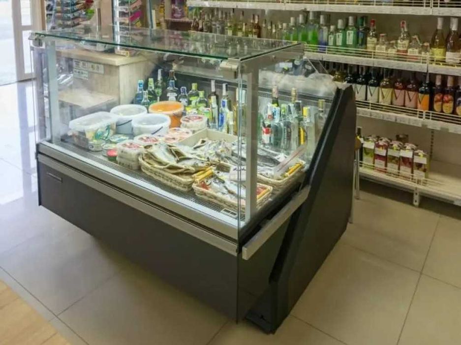 холодильна вітрина куб -5+5 С