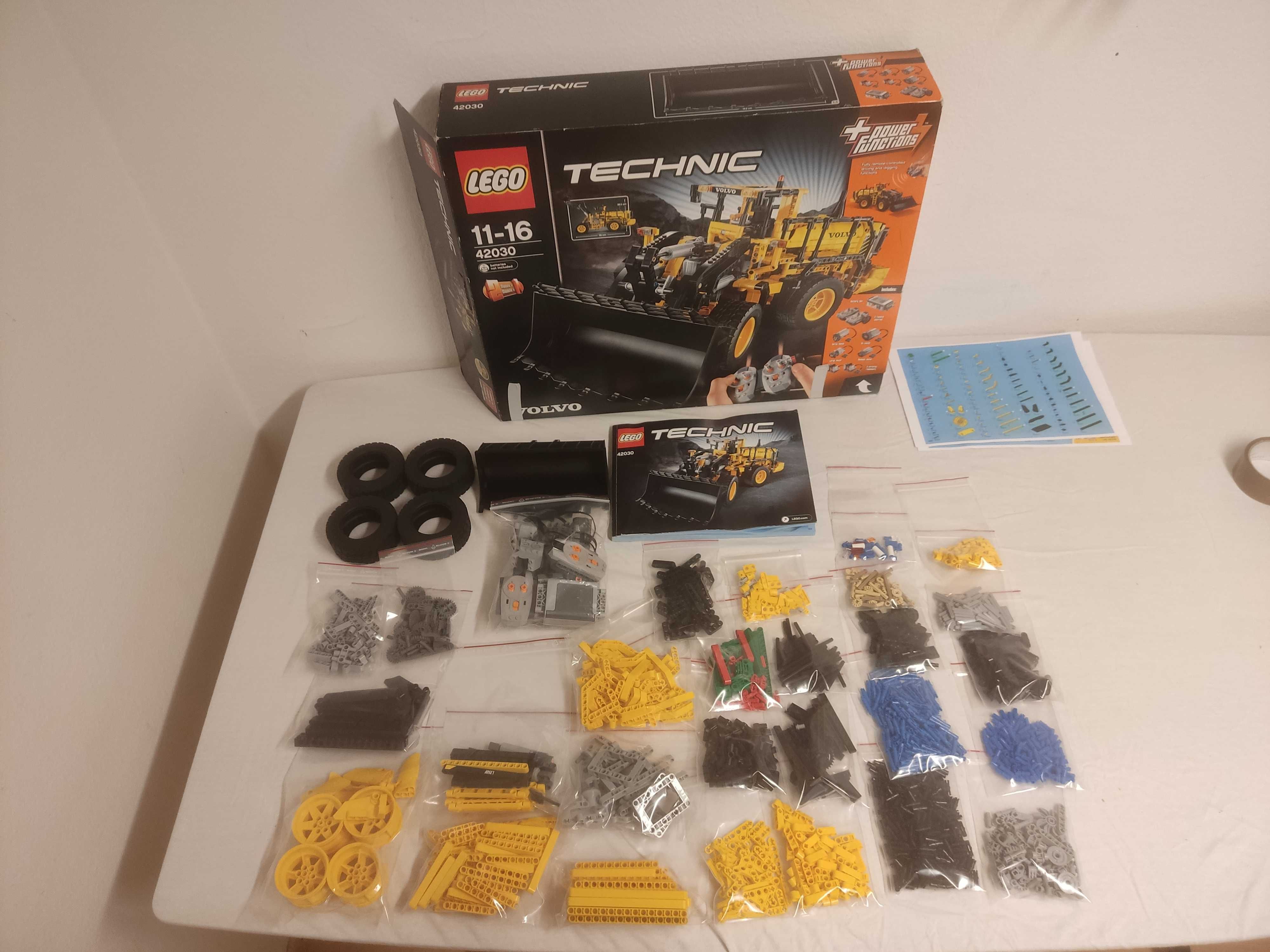 LEGO ® Technic ® 42030 koparka, ładowarka kołowa