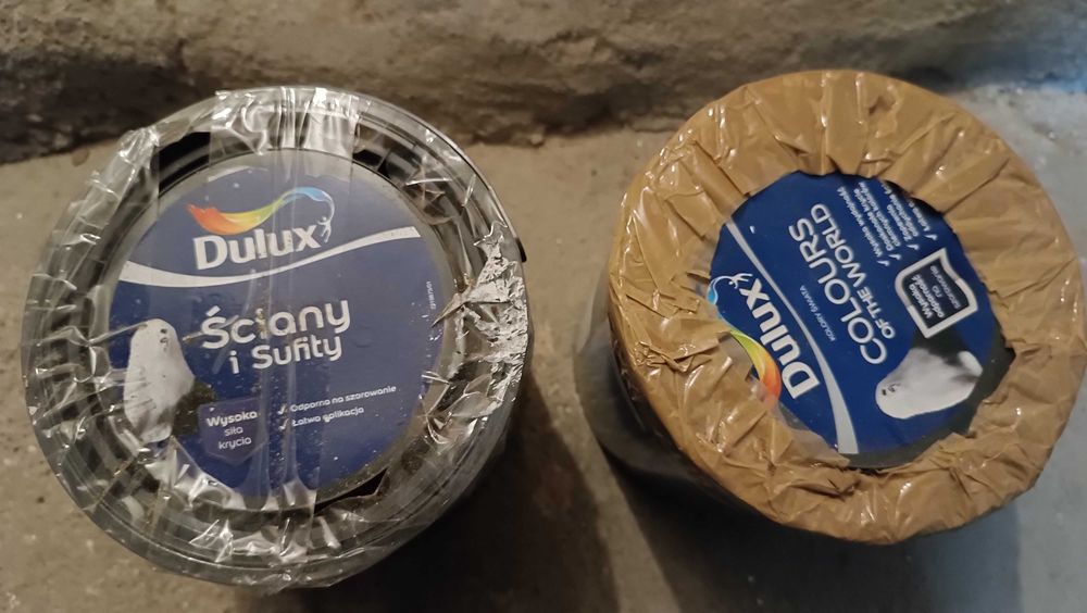 Farby Dulux 2,5litra puszka. Kolor - typowy piaskowy i nocną wyprawa.