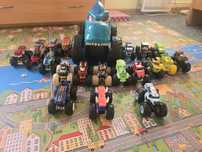 Продам Hot Wheels машинки