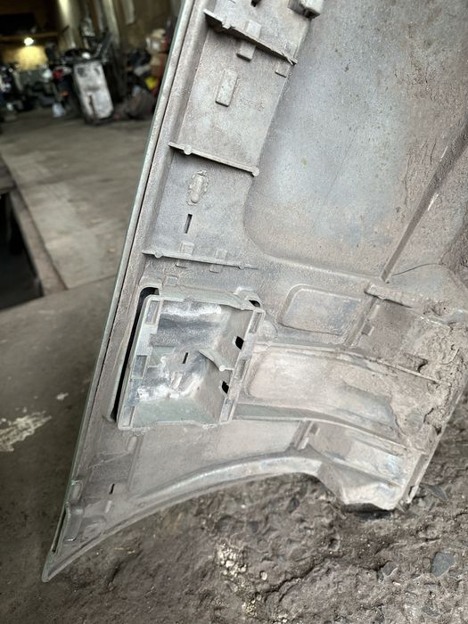 Продам задний бампер на бмв е39 седан